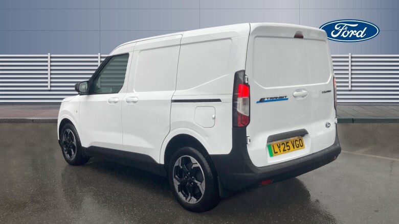 Ford Transit Courier E-Transit Courier 100kW 43kWh Limited Van Auto
